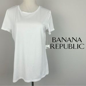 NWT! Banana Republic M Signature Tee, white